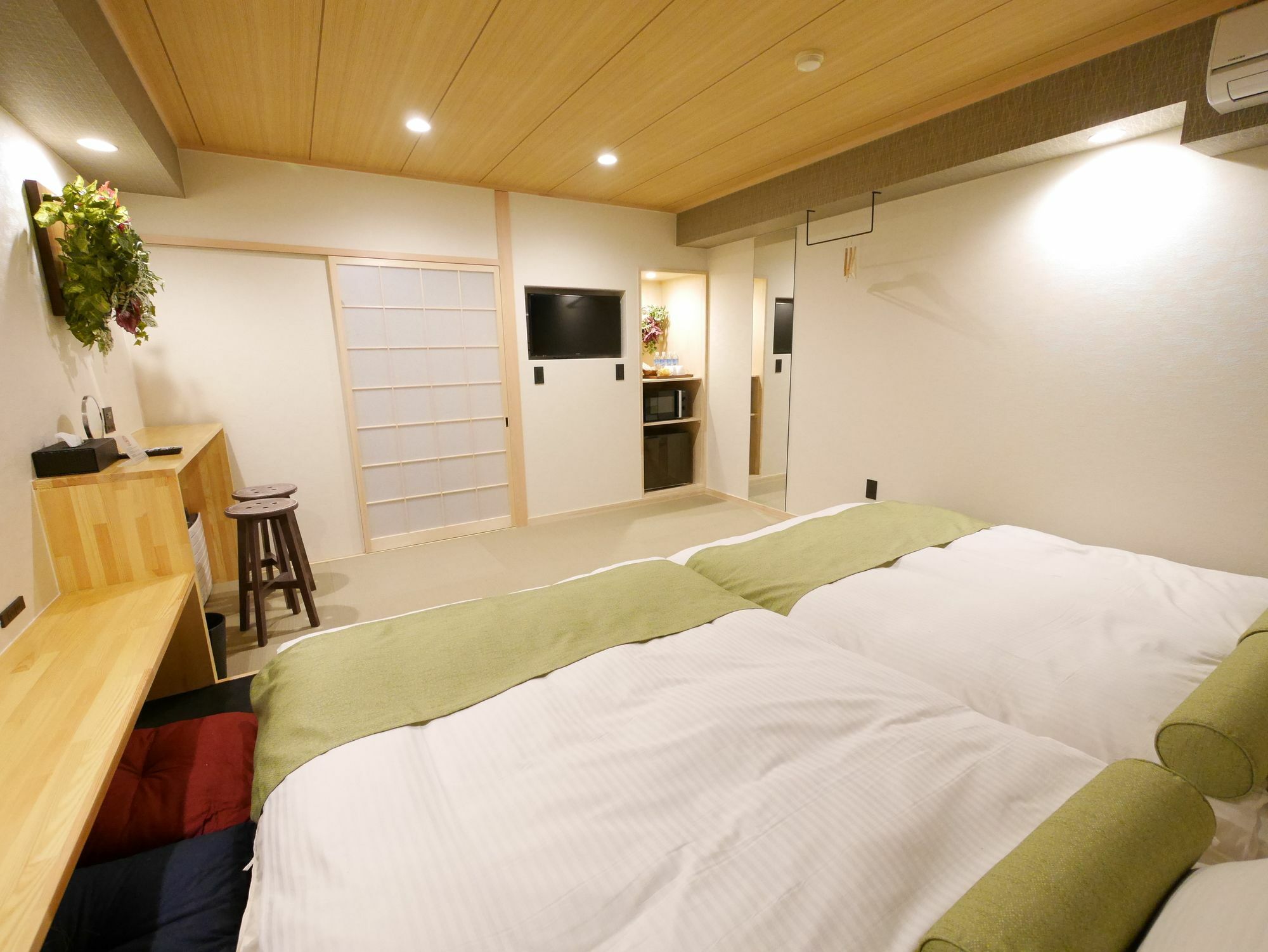Ookini Hotels Shinsaibashi Sennencho Apartment Osaka Esterno foto